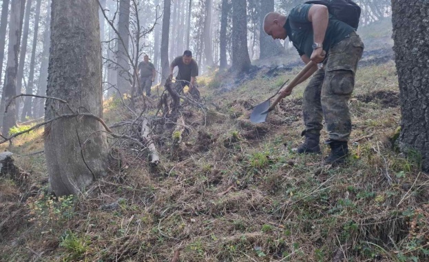 Над 2120 военнослужещи от Сухопътните войски са участвали в гасенето на пожари до момента