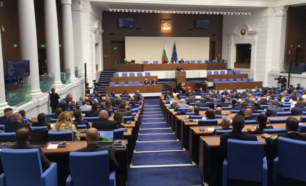 Парламентът прие на второ четене промените в Закона за кредитните институции