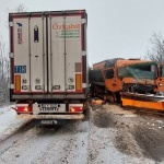 Катастрофа между ТИР и снегорин затвори пътя Русе - Бяла