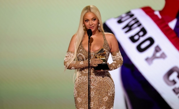 Beyoncé спечели първата си награда GRAMMY в категория “Албум на годината”